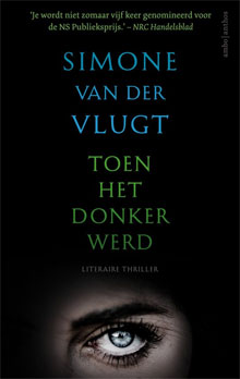 Simone van der Vlugt Toen het donker werd Recensie