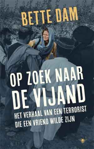 Bette Dam Op zoek naar de vijand Recensie