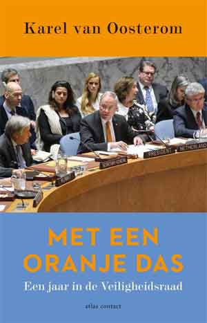 Karel van Oosterom Met een oranje das Recensie