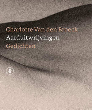 Charlotte Van den Broeck Aarduitdrijvingen Recensie