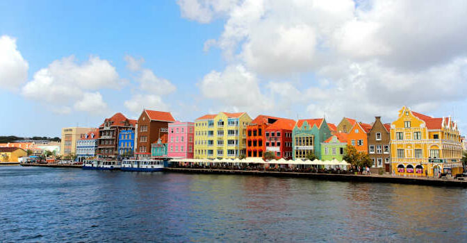 Curaçao romans, thrillers en andere boeken