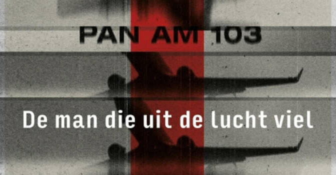 De man die uit de lucht viel boek van Jan Stocklassa over de Lockerbie-aanslag