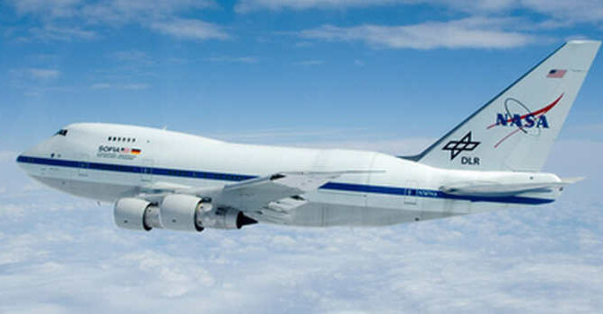 Boeing 747 Legends of Flight Book