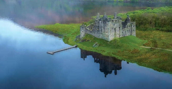 Castles of Scotland Andrew Powell-Thomas boek over kastelen in Schotland