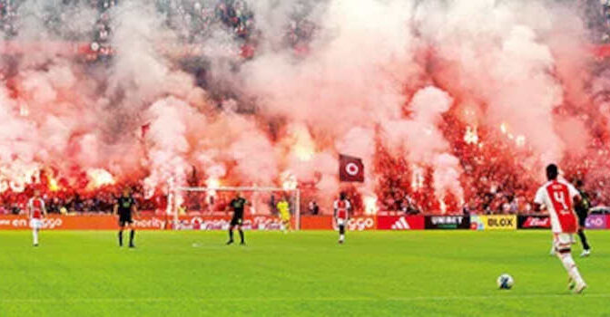 Het Ajax-DNA Jop van Kempen & Bas Soetenhorst boek Van reuzendoder tot Europees figurant