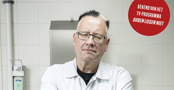 Post mortem Frank van de Goot boek van de bekendste patholoog van Nederland