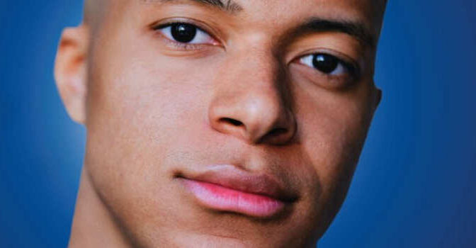 Julien Laurens – Kylian Mbappé biografie