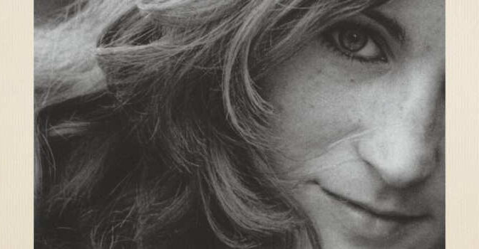Aan de andere kant van de lijn een portret van Silvia Labayru geschreven door Leila Guerriero