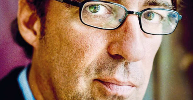 Lieve Joost boek met een Joost Zwagerman portret in brieven