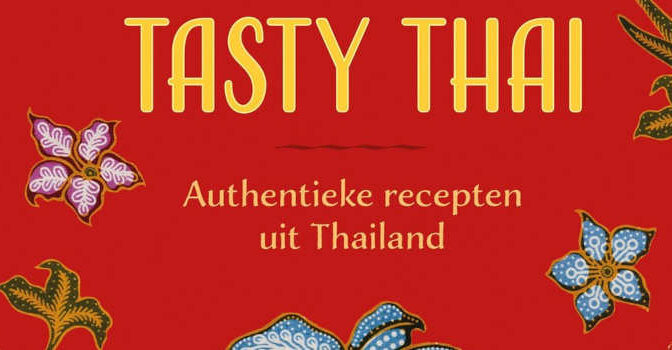 Tasty Thai kookboek van Chariya Khattiyot met authentiek recepten uit Thailand