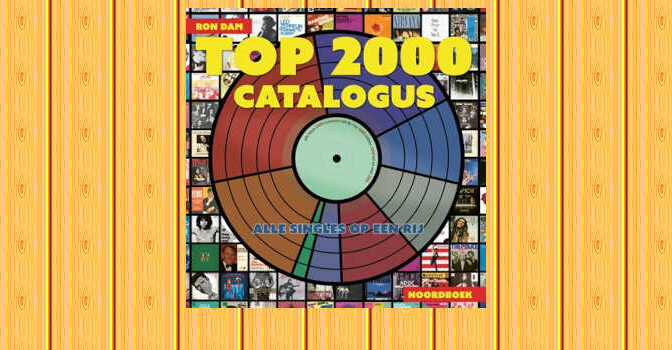 Top 2000 Catalogus boek van Ron Dam met alle singles op een rij